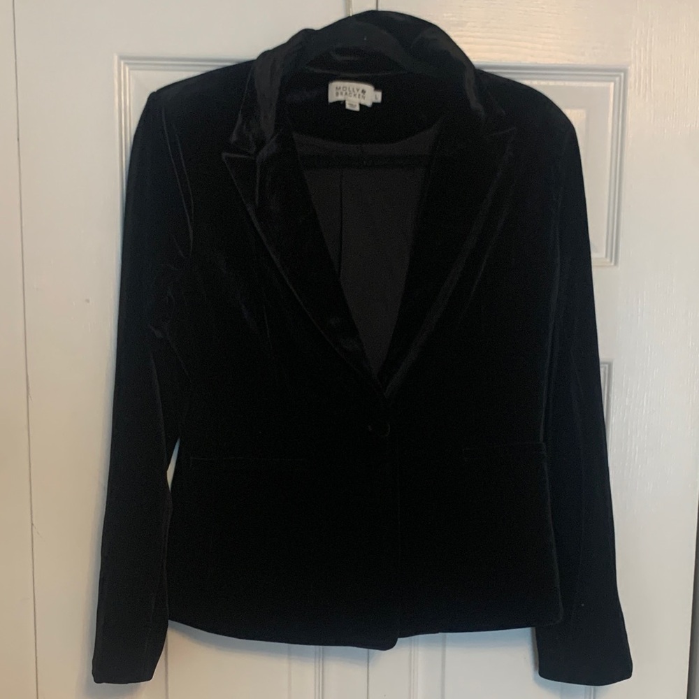 Molly Bracken Women's Black Velvet Blazer